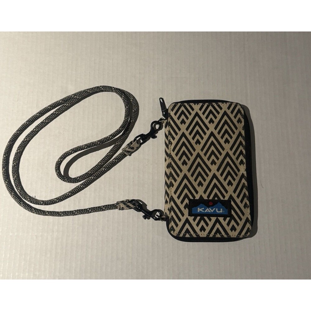 KAVU GO TIME  Mini Zippered Wallet/Crossbody/Bag Rope Strap Boho Paisley Pattern